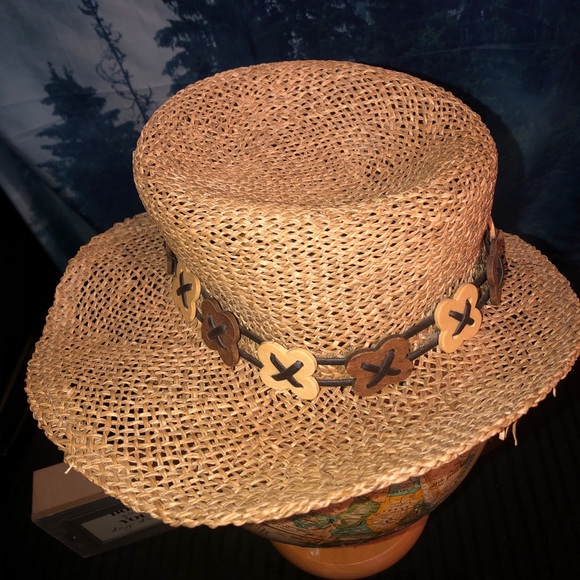Sun hat / straw hat w decorative beading - Picture 1 of 4
